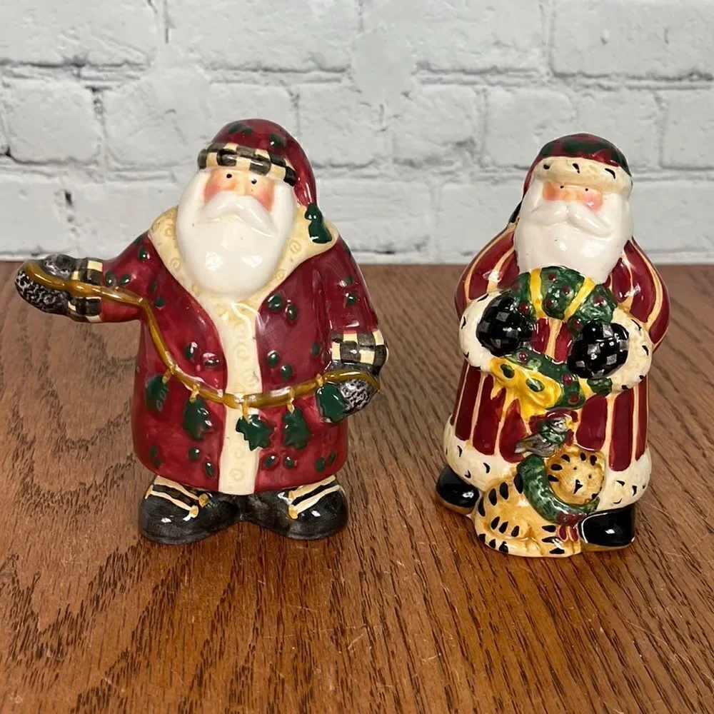 Sakura The Magic of Santa Clause Salt Pepper Shaker Set Ceramic Hand Painted 5”